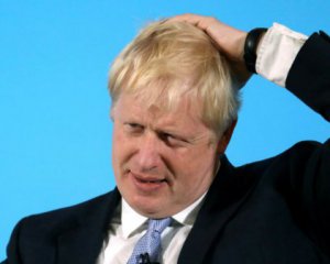 Премьер-министр Великобритании извинился за провал Brexit