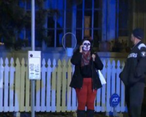 Після масового вбивства Airbnb заборонила оренду будинків для вечірок