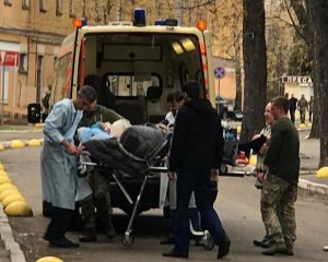 В Киев прибыли раненые бойцы - нужна помощь