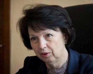 Директорку Національного інституту раку відсторонили від виконання обов'язків