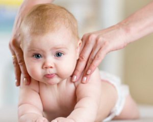 Розповіли, як потрібно перевіряти рухливість м'язів у дитини
