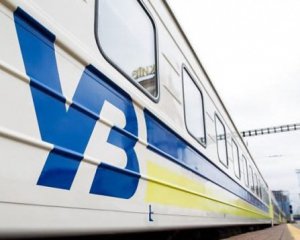 "Я народилася в Росії і нафіг мені ця українська": Укрзалізниця потрапила у мовний скандал