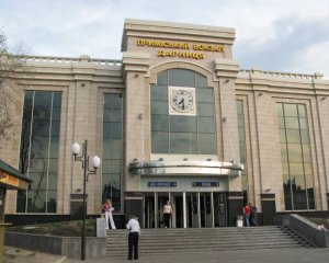 На киевском вокзале обустроят ТРЦ