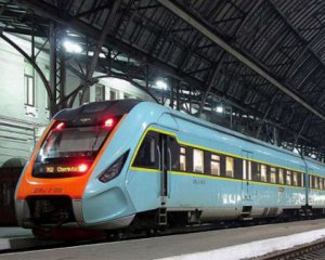 Показали випробовування нового українського дизель-потягу