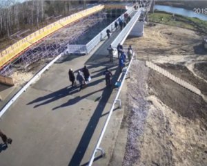 Назвали сумму, которую заплатили за мост в Станице Луганской