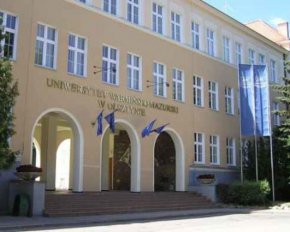 Польку за оскорбление украинки отстранили от обучения в университете