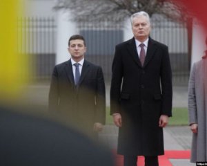 Не робіть того, що може вам зашкодити - президент Литви дав пораду Зеленському