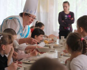 Впервые выделили средства на оборудование пищеблоков в школах