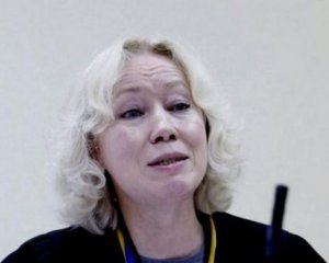 Скандальна суддя Волкова відновилася на посаді