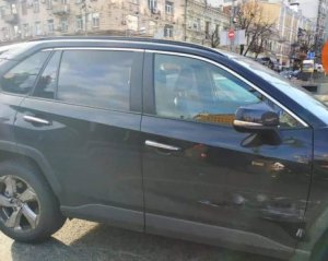 П&#039;яний водій тікав від патрульних та розбив 12 машин