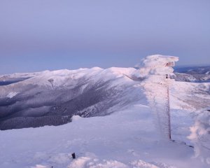 Карпати засипало снігом