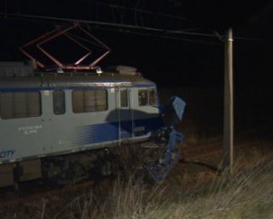У Польщі потяг врізався в фургон з українцями