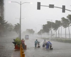 Мощный тайфун обрушился на Филиппины