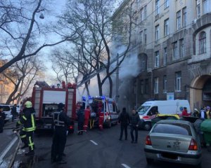 Пожар в Одесском колледже: есть угроза обвала