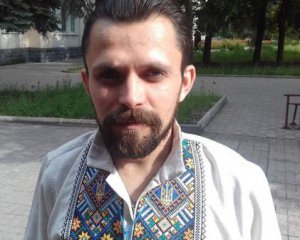 Помер волонтер, якого на Донбасі побили за українську мову