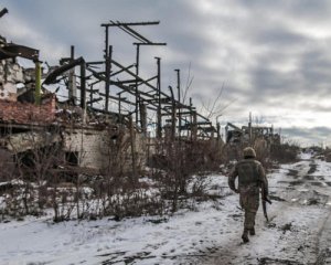 Перед саммитом в Париже боевики перестали обстреливать украинских военных