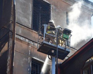 Пожар на Троицкой: 9 человек остаются в больницах