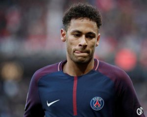 Неймар подав до суду на "Барселону"