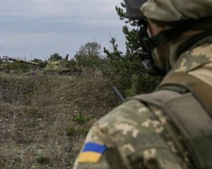 Доба на Донбасі: 7 обстрілів, два поранених