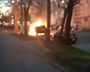 Невідомі спалили авто одеського депутата