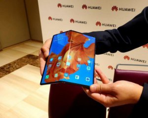 Huawei готує новий гнучкий смартфон