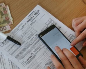 Кличко пообіцяв знизити тарифи на тепло і гарячу воду: коли чекати нових платіжок