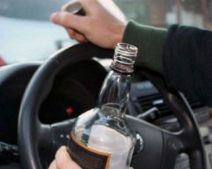 З сегодняшнего дня у пьяных водителей будут отбирать права