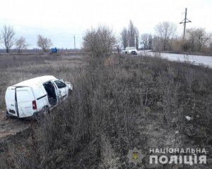 На узбіччі знайшли тіло 16-річної дівчини