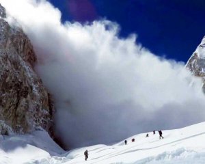 Снежные лавины в Карпатах: какие районы лучше обходить