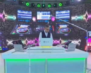 Президент Туркменістану став діджеєм