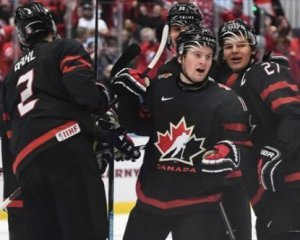 Канада переламала Росію у фіналі хокейної першості