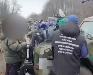 Задержали лиц, которые незаконно приплыли из ЛНР в Украину за соцвыплатами