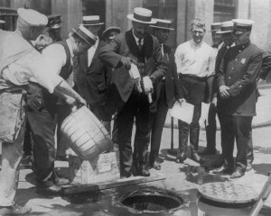 "Сухий закон – найкраще, що може бути" – італійський мафіозі