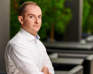 Жодних обшуків у голови податкової або інших керівників підрозділів не проводиться