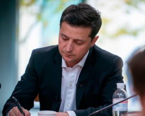 Зеленський вшанував загиблих у іранській катастрофі