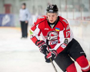 Матч лідерів чемпіонату України з хокею переріс у масову бійку