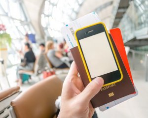 Електронні паспорти планують упровадити до кінця лютого