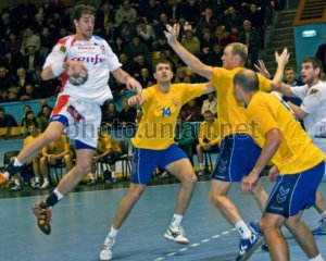 Ніби й нема війни. Росія і Україна збираються спільно провести чемпіонат Європи