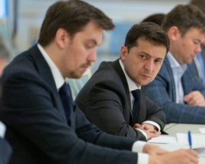 Зеленский сравнил Гончарука с "хорошей машиной"