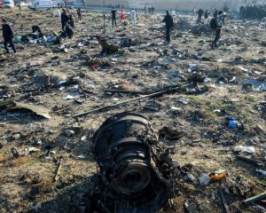 Иран не собирается возвращать Украине &quot;черные ящики&quot; сбитого самолета