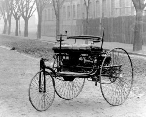 Німецький інженер змайстрував триколісний автомобіль