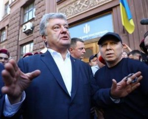 Порошенко на допит завтра не прийде - адвокат