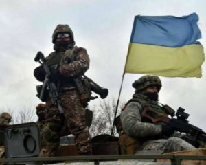 На передовій знову обстріли забороненими калібрами - є постраждалий