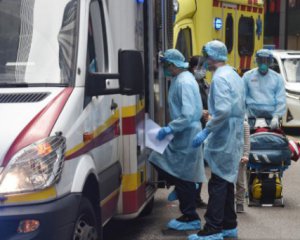 У 20 эвакуированных во Францию людей нашли симптомы коронавируса