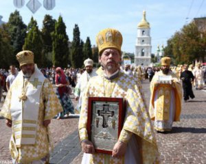 Сколько украинцев считают себя прихожанами ПЦУ