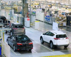 Toyota зупиняє заводи в Китаї через коронавірус