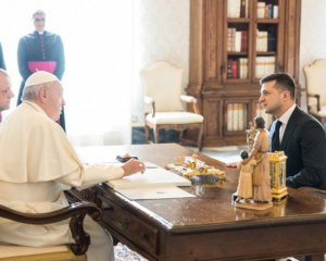 Зеленский поговорил с Папой Римским об освобождении пленных