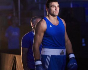 Украинский боксер супертяжелой категории нокаутировал соперника на 43 секунде
