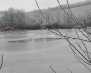 Смертельна риболовля: 4 чоловіків провалилися під лід