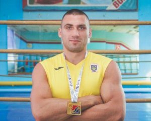 У украинского боксера заберут квартиру и стипендию за переход в профессиональный бокс